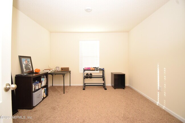 Building Photo - 3733 Shiner Dr