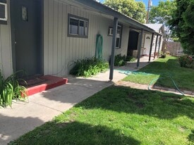 Building Photo - 302 Union St