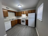 Building Photo - 2 bedroom, 1.5 bathroom Duplex in Gallatin...