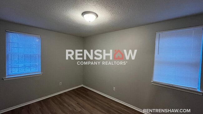 Building Photo - 3666 Bluff Wood Dr