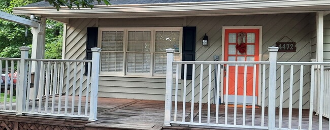 Building Photo - $500 OFF THE FIRST MONTH'S RENT WITH A LEASE SIGNED BY JULY 24TH!!!