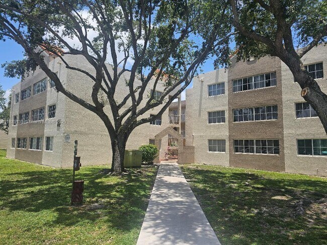 Building Photo - 6115 NW 186th St