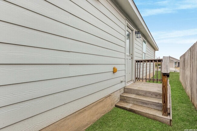 Building Photo - 7207 Lavaca Bluff