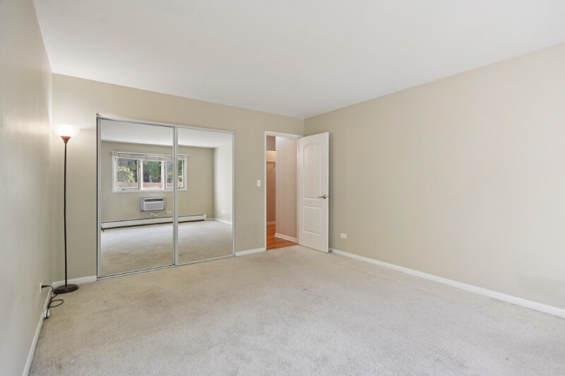 Building Photo - 505 Kenilworth Ave