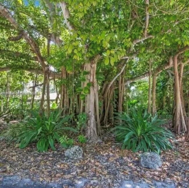 Building Photo - 4895 SW 88th St