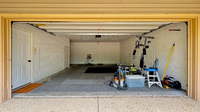 Building Photo - 1034 Grand Oak Ln