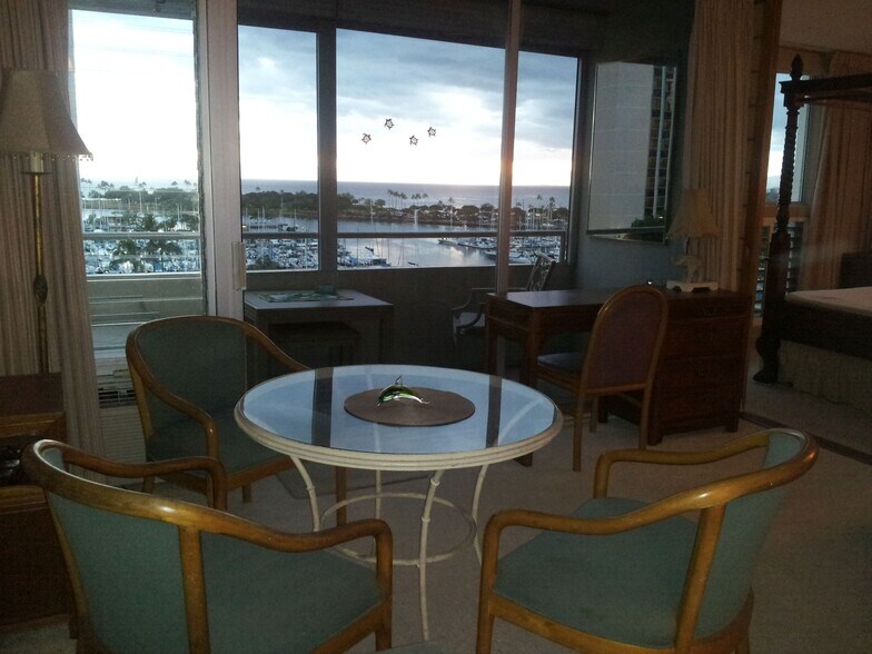 Building Photo - 1676 Ala Moana Blvd