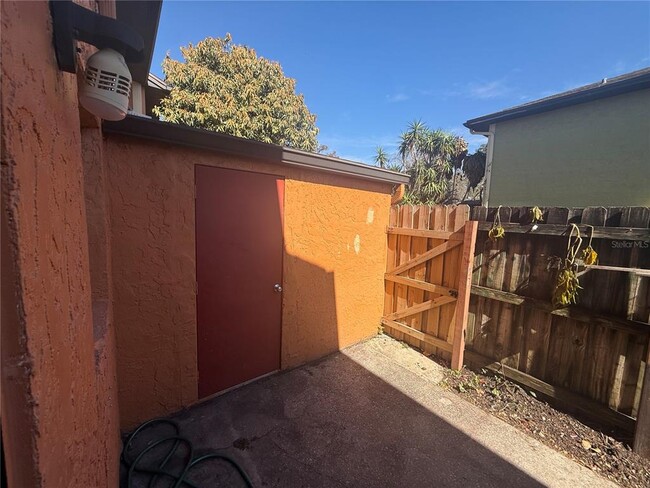 Building Photo - 3355 Riverview Way