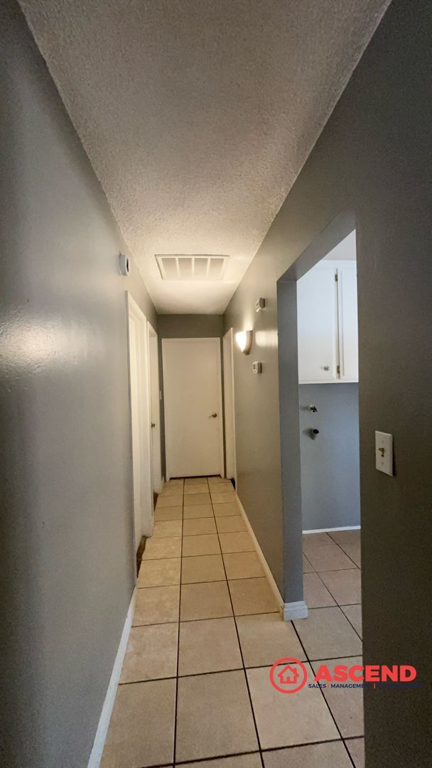 Building Photo - 3416 Parsley Ln