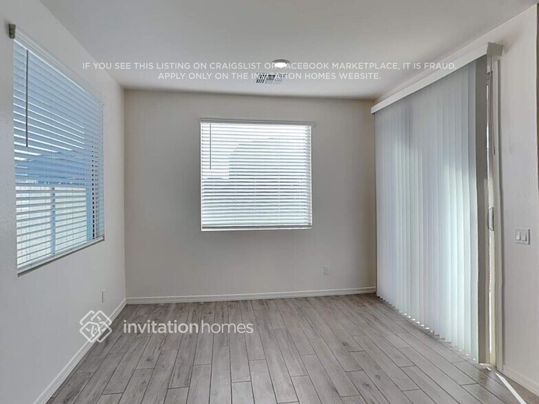 Building Photo - 35823 W Santa Monica Ave