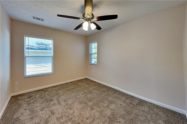 Building Photo - 108 Silver Bow Ln