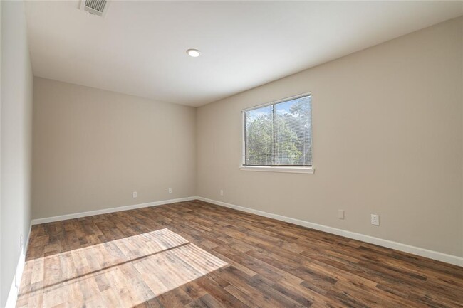 Building Photo - 9209 Kempler Dr