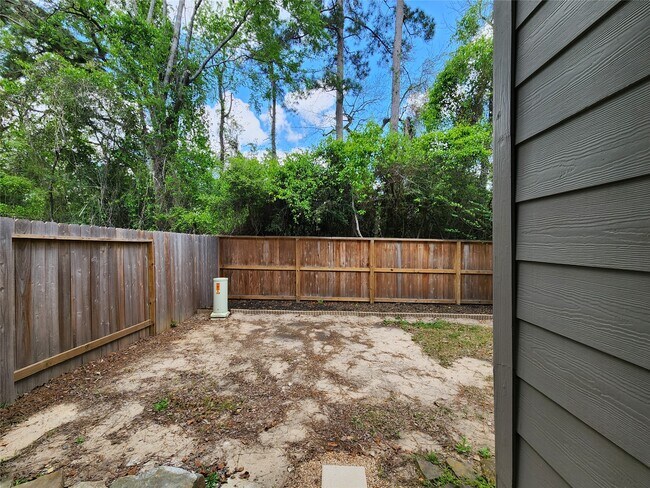 Building Photo - 119 Anise Tree Pl