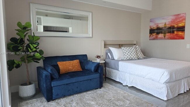 Building Photo - 1300 Brickell Bay Dr