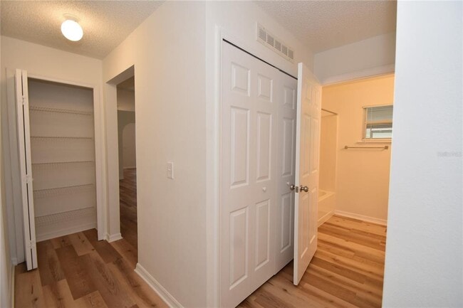 Building Photo - 14 Ryley Ln