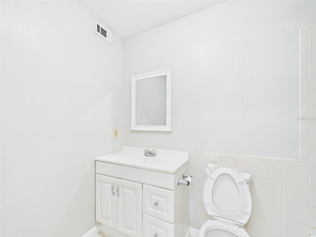 Building Photo - 2121 S San Gully Rd