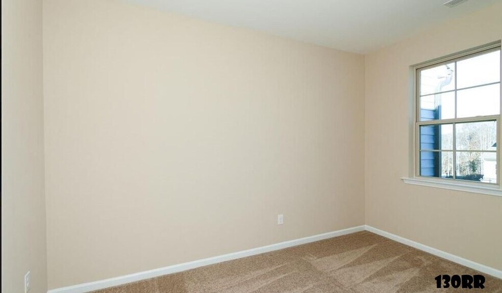 Building Photo - 130 Rubrum Dr