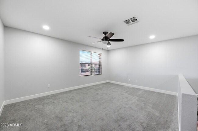 Building Photo - 10617 W Daley Ln