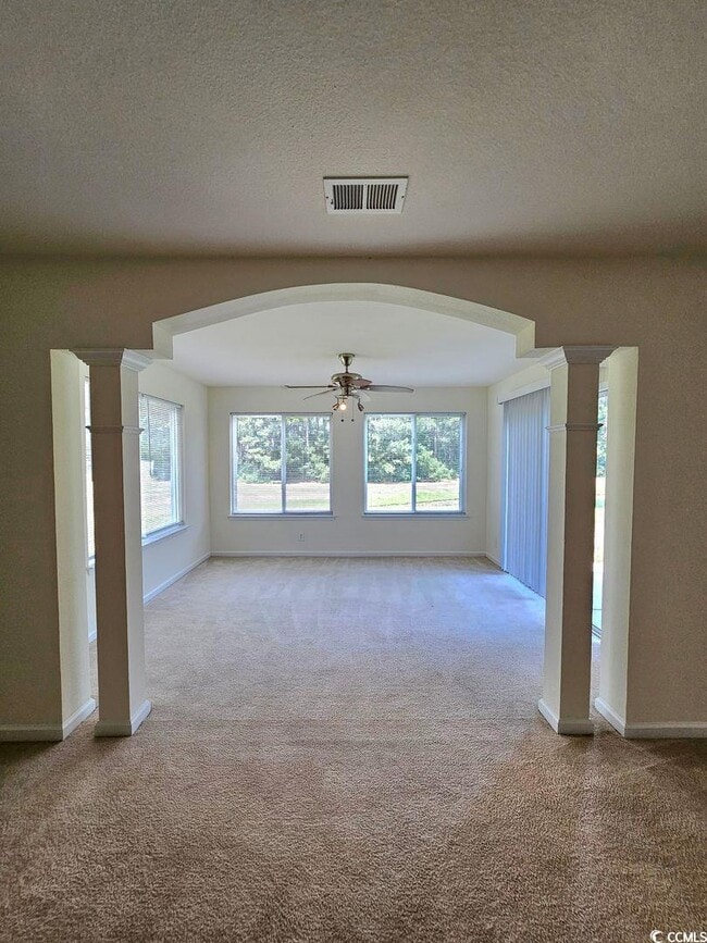 Building Photo - 338 Junco Cir