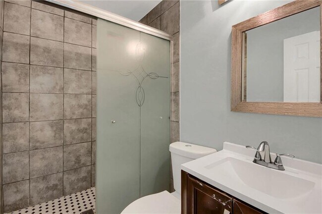 Building Photo - 957 Keldron Ct