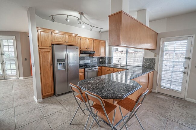 Building Photo - Spacious 3-Bedroom Home with Large Backyard on a Cul-de-Sac in Saugus!