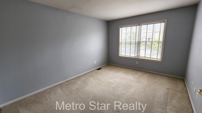 Building Photo - 2749 Barclay Way