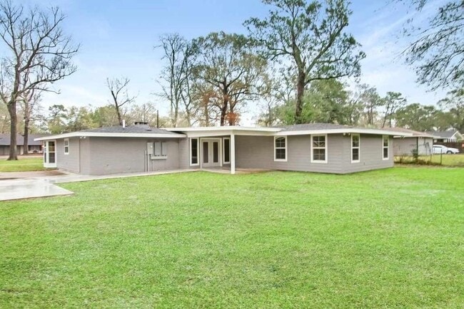 Building Photo - 7575 Coburn Dr