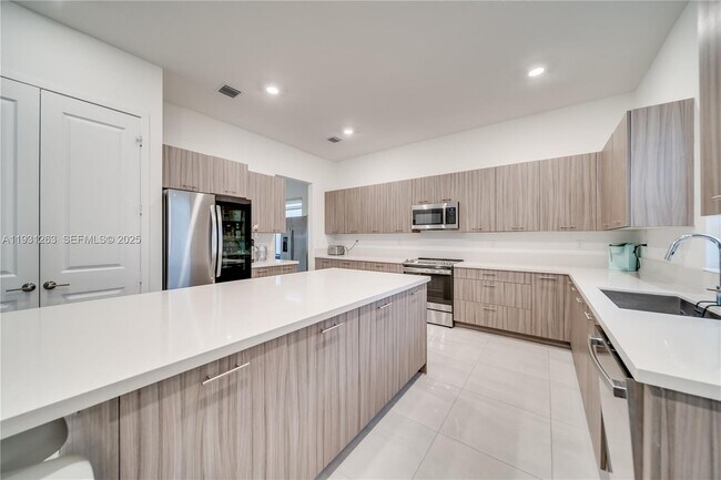 Building Photo - 4416 SW 174th Ave