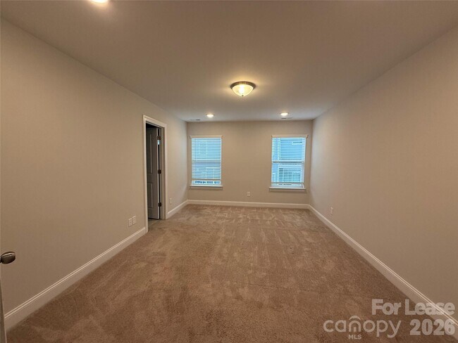 Building Photo - 3941 Fadden St