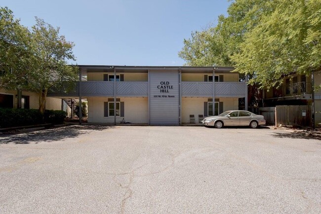 Building Photo - 1111 W 10th St