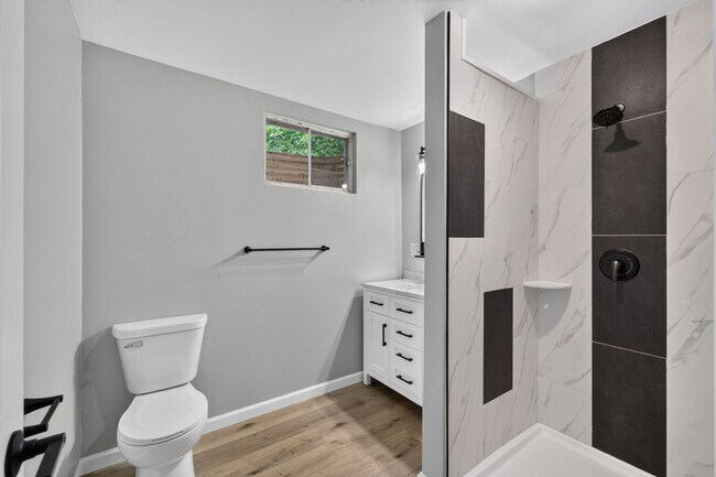 Building Photo - Italian Estates Property Management