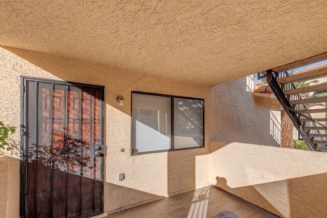 Building Photo - 1216 Observation Dr