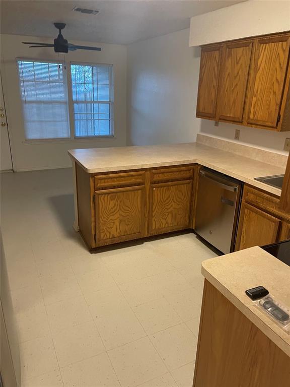 Building Photo - 1308 Conway Dr