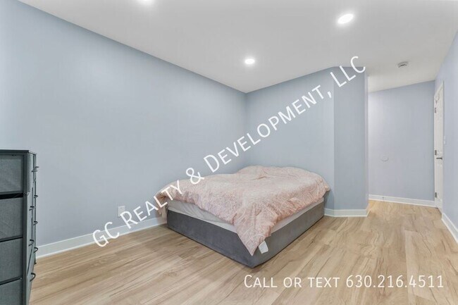 Building Photo - 1227 Ranchview Ct