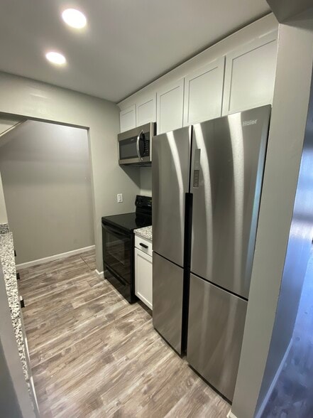 Building Photo - 307 Forest Ln