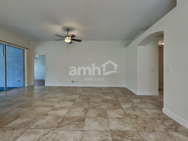 Building Photo - 1415 Compton St