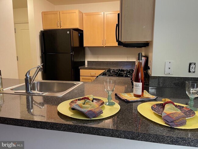 Building Photo - 800 4th St SW