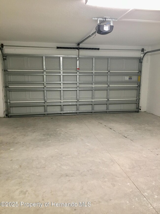 Building Photo - 5635 Pillar Ave