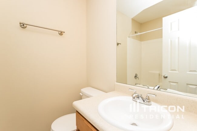 Building Photo - 149 Lazy Water Dr