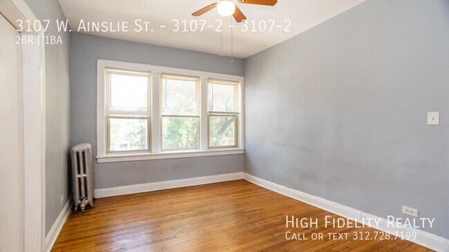 Building Photo - 3107 W Ainslie St
