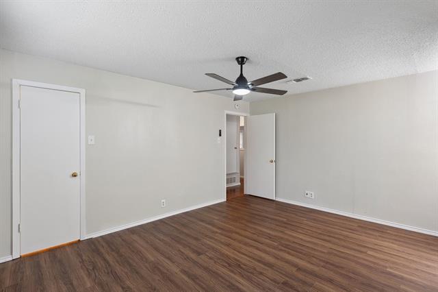 Building Photo - 105 Wisteria Ct