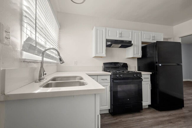 Building Photo - 4108 Palmwood Dr