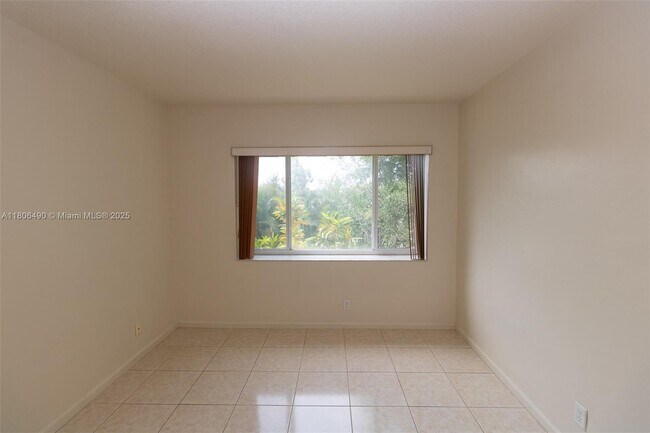 Building Photo - 8900 NW 38th Dr