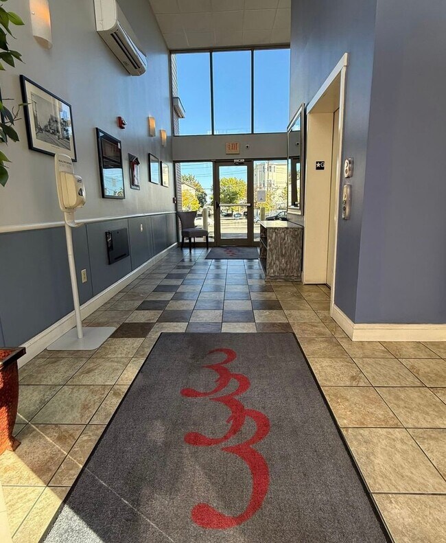 Building Photo - 333 Atwells Ave