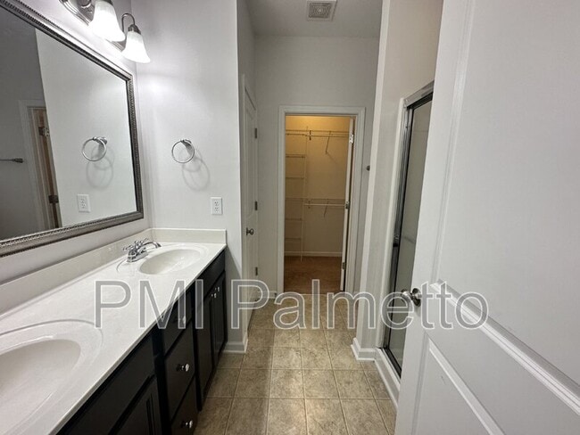 Building Photo - 233 Hawkins Creek Rd