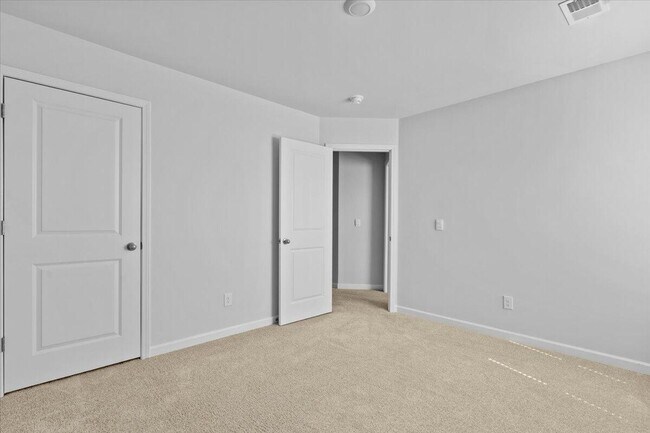 Building Photo - 5144 Captain Dr