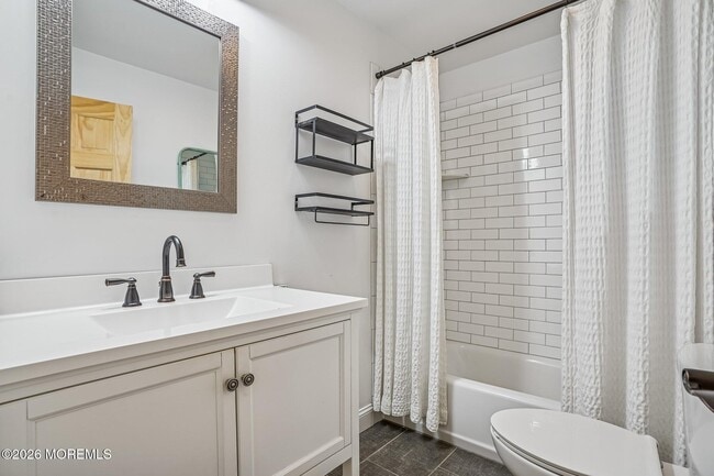 Building Photo - 108 Burlington Ave