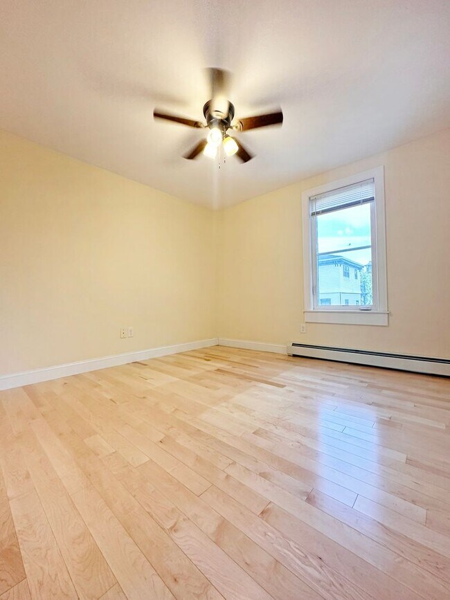 Building Photo - 207 S Union St