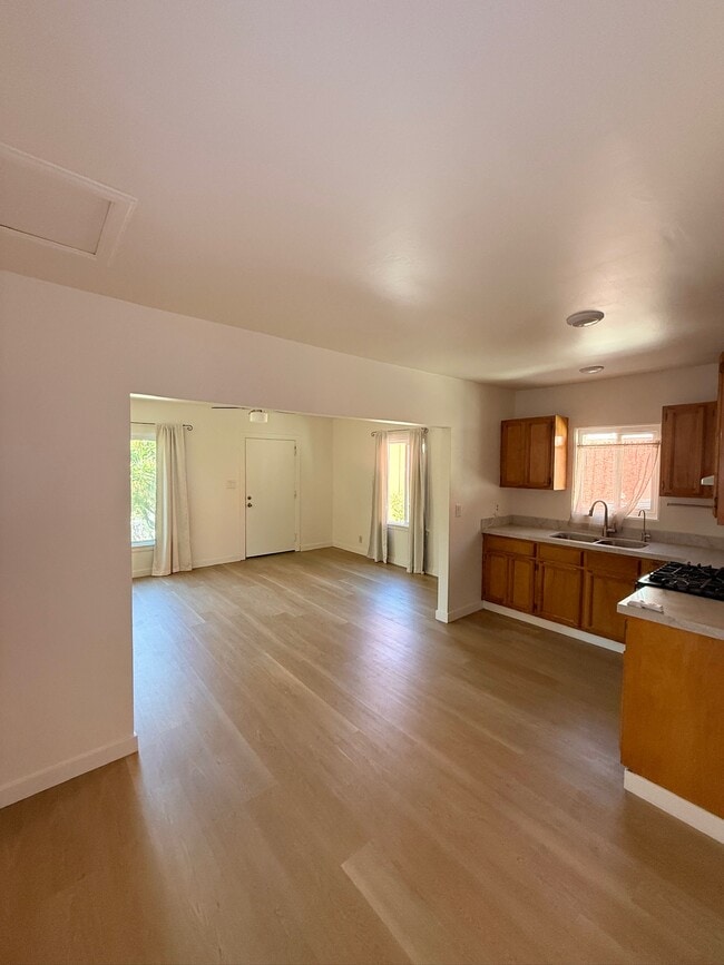 Building Photo - 2110 Glendale Blvd