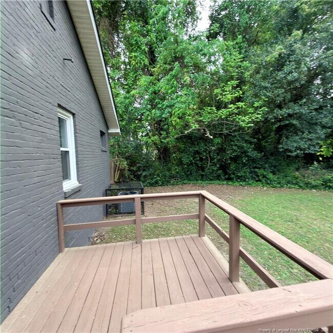 Building Photo - 216 Sedberry St